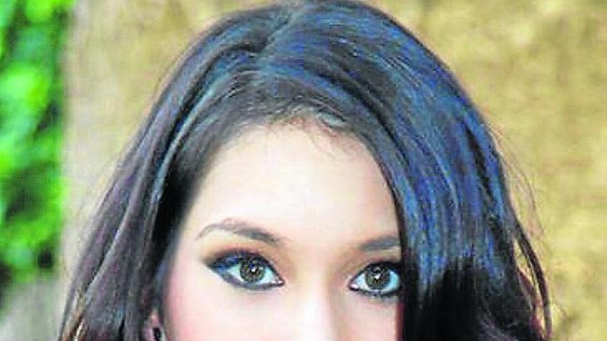 «Al salir la Ofrenda de Luceros tuve la suerte de desfilar ante mi foguera»