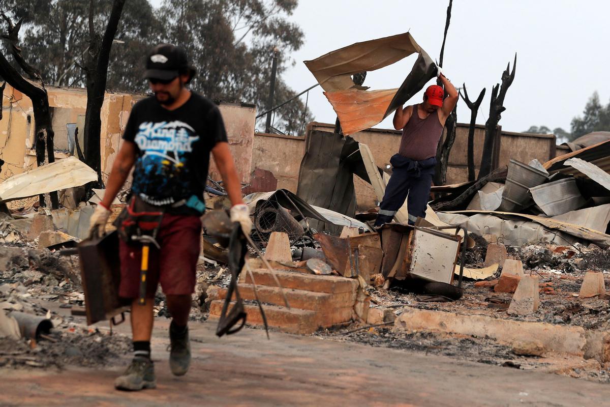 Los incendios que arrasan Chile dejan ya más de 20 muertos