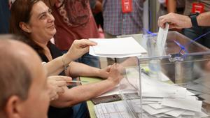 El Gobierno estudia rebajar la edad de voto de 18 a 16 años