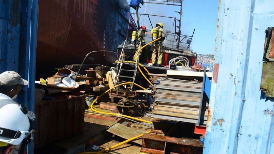 Indemnizan con 119.059 euros al apoderado de A Xunqueira por el incendio de su barco