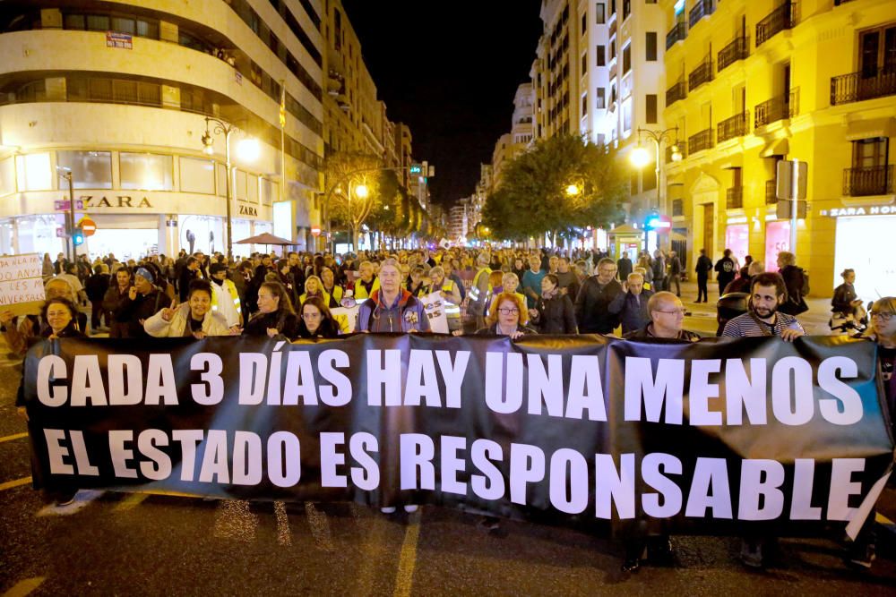 Manifestación contra la violencia de género en València
