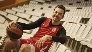 Gabe York: «Tant de bo pugui establir un nou rècord al Bàsquet Girona amb vuit o nou triples»