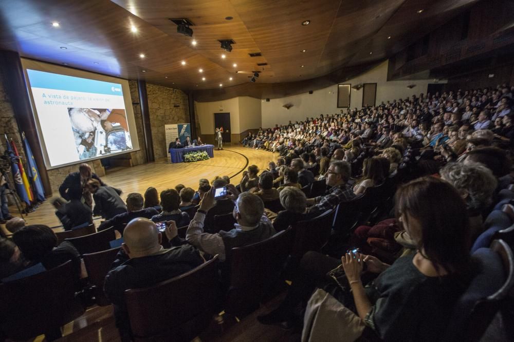 Pedro Duque participa en la segunda jornada de la II Semana de la Ciencia