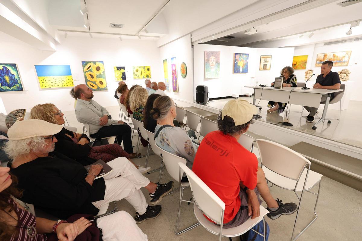 Galería: José Miguel L. Romero presenta la edición ampliada de ‘Los indeseables’