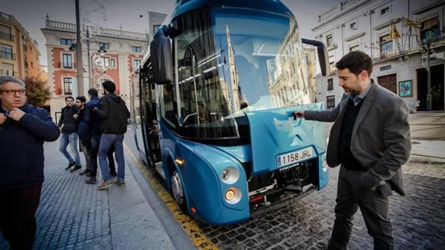 El Ayuntamiento de Alcoy valora implantar autocares eléctricos en su red municipal