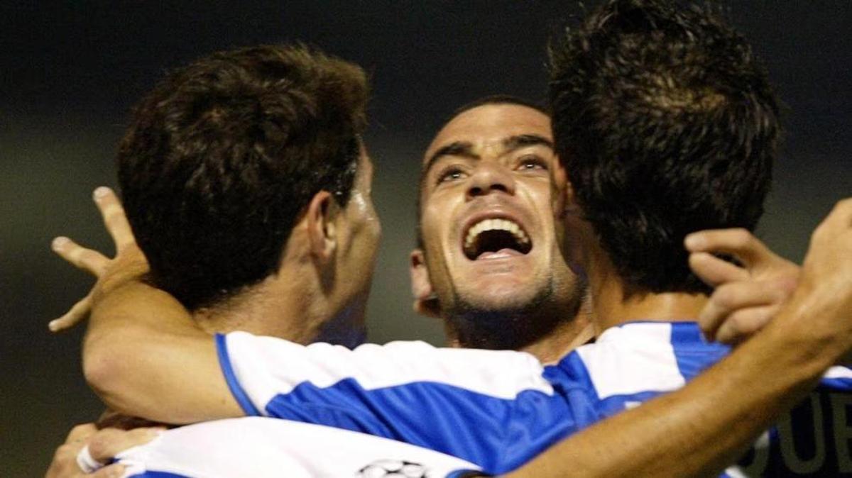 Pandiani celebra uno de sus goles aquella noche