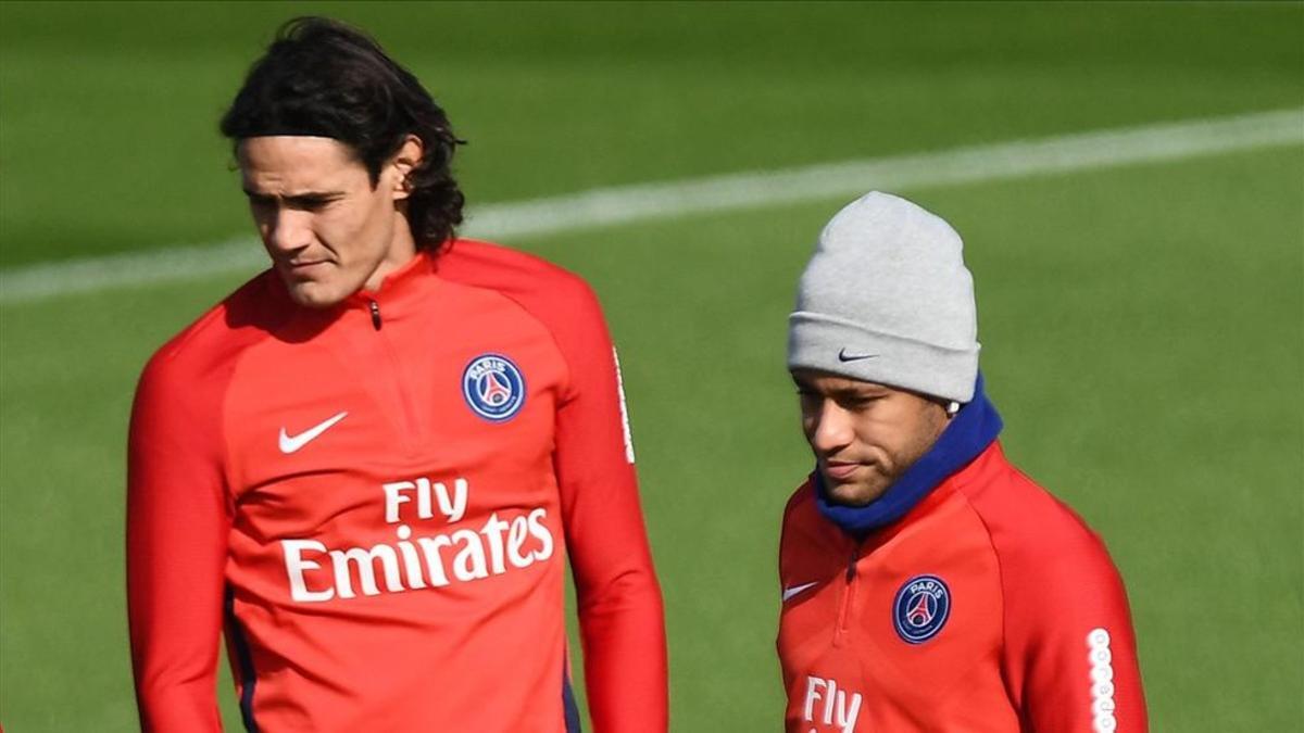 Cavani y Neymar durante un entrenamiento del PSG