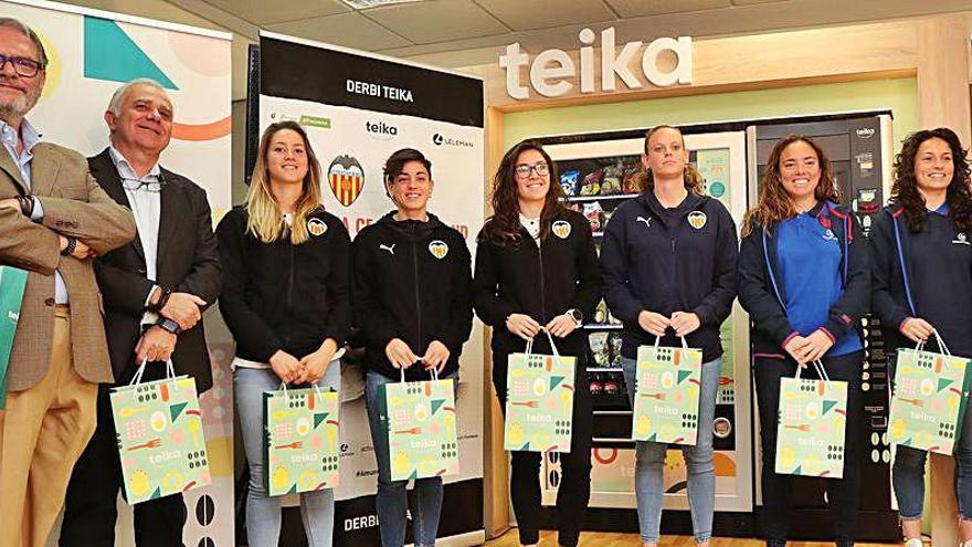 Presentación del álbum de Teika.