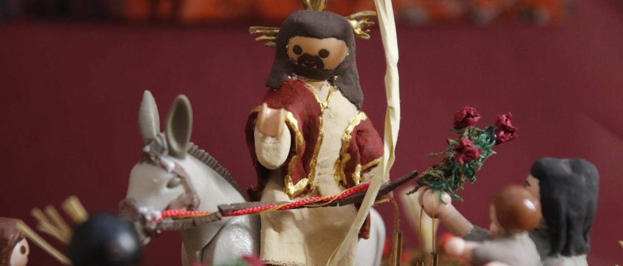 Los Playmobil sucumben a la Semana Santa de Cáceres - El Periódico  Extremadura