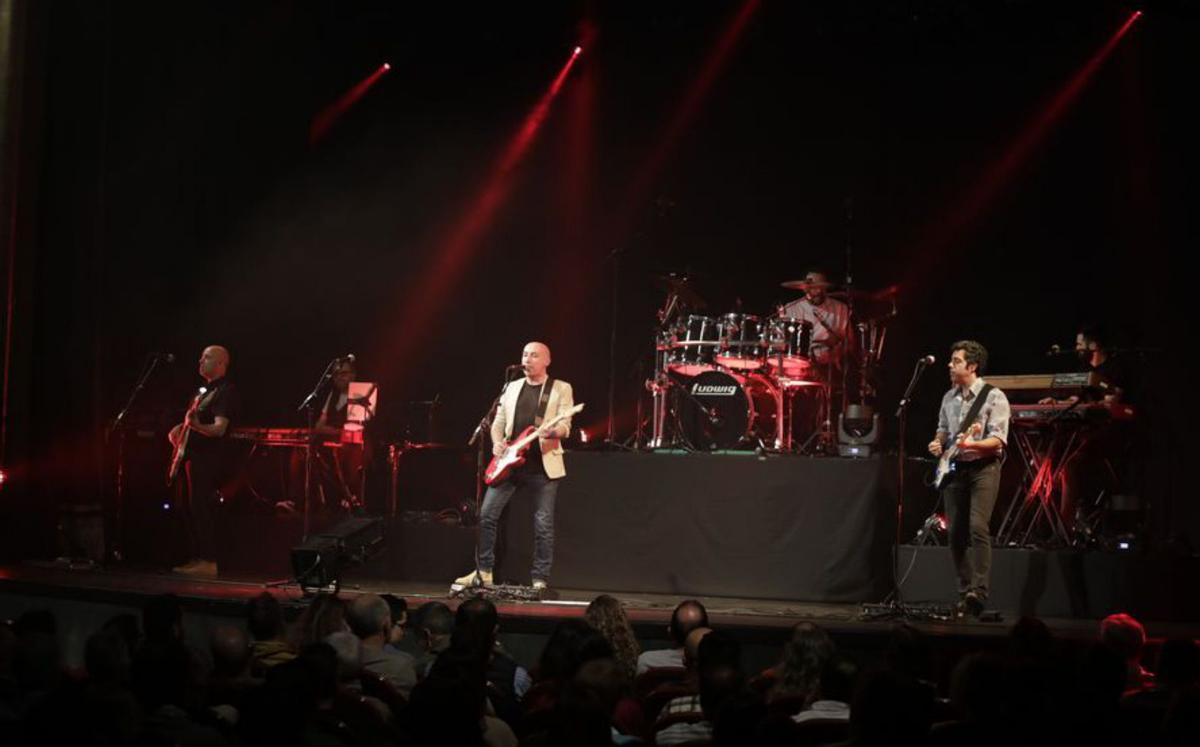 Tributo a "Dire Straits" hasta la bandera | FERNANDO RODRÍGUEZ