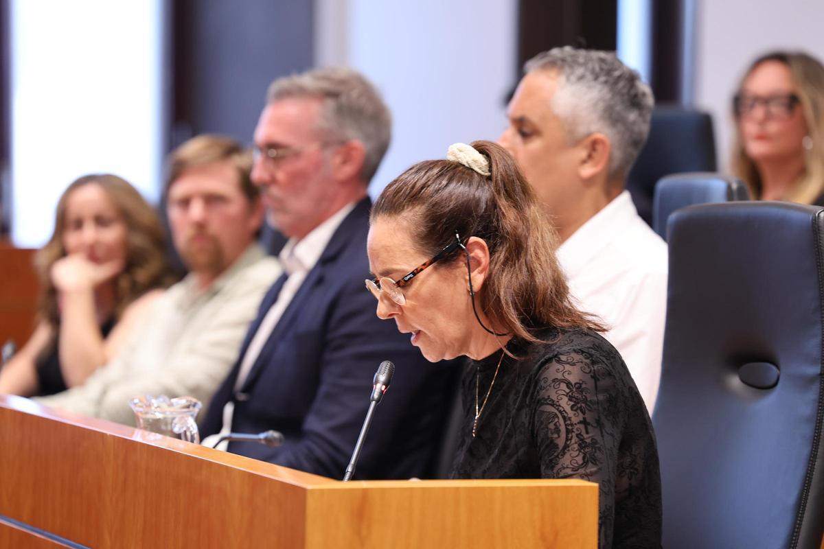 Las imágenes del pleno extraordinario del Ayuntamiento de Ibiza en Can Botino