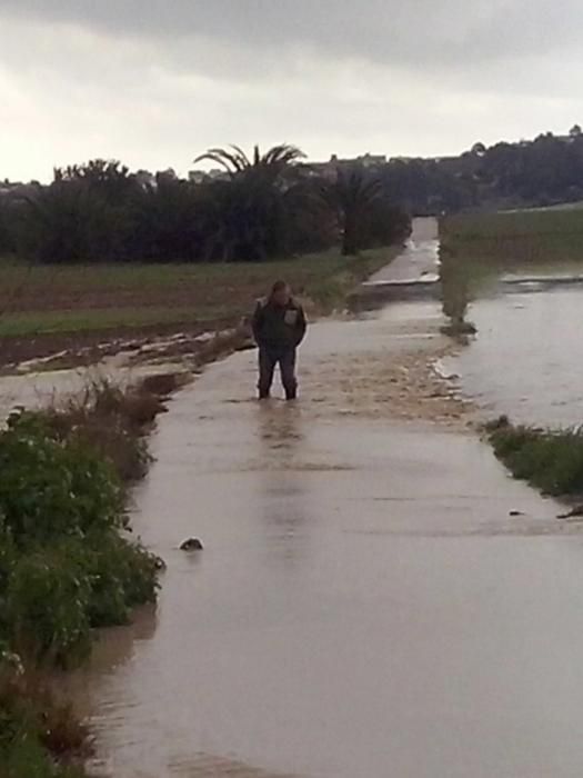 Überschwemmungen nach den heftigen Regenfällen am Freitag (20.1.) auf Mallorca. Ortsweise ging auch Hagel nieder.