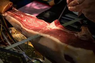 ¿Cómo saber si el jamón serrano está en mal estado?