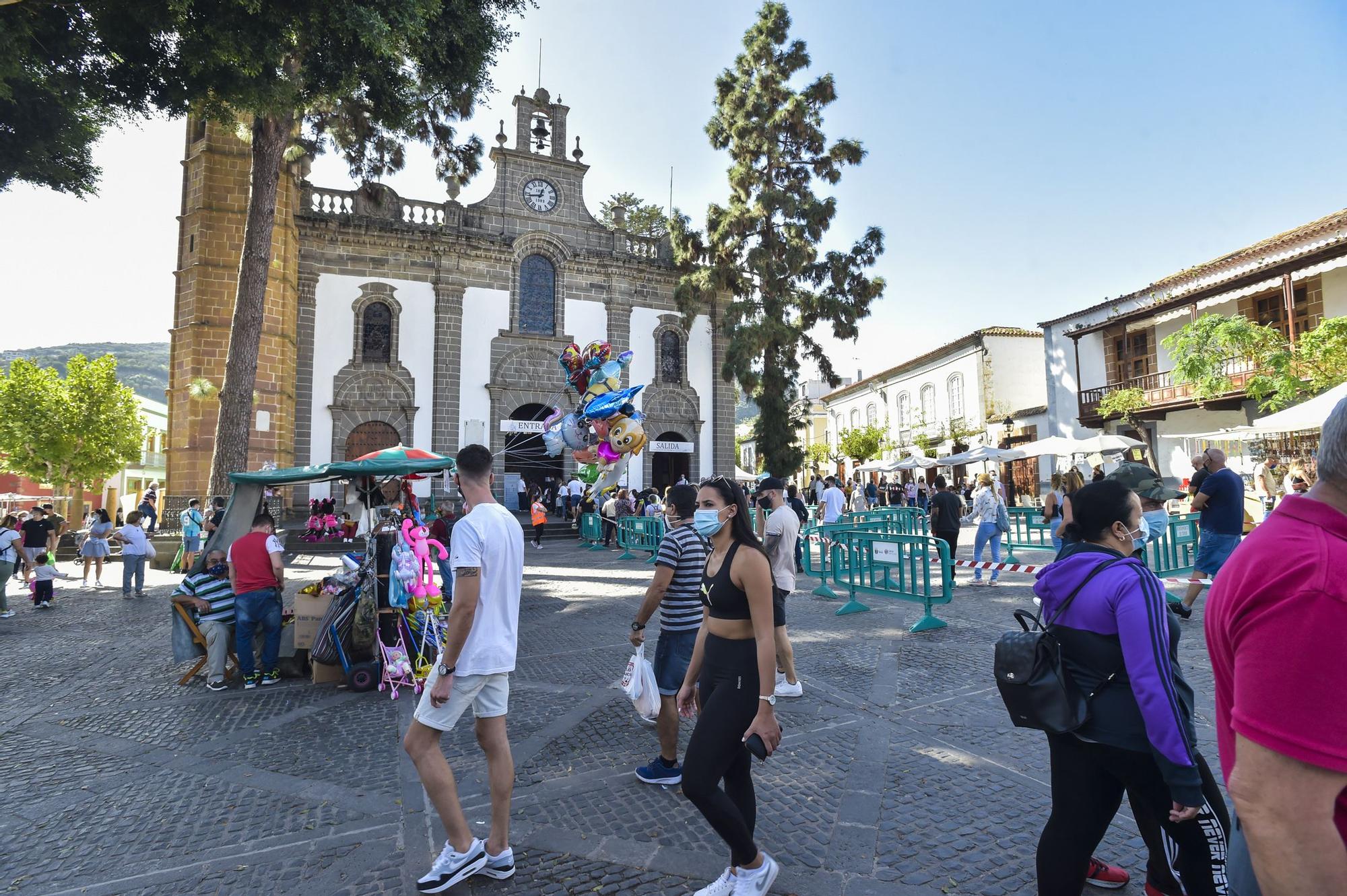 Encuentro de caravanas en Teror