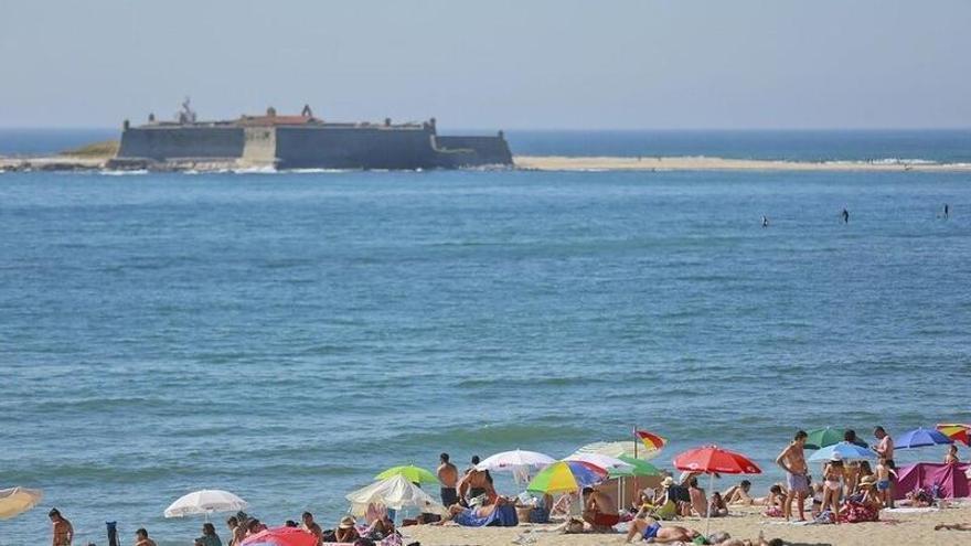 La playa del norte de Portugal a un paso de Galicia que debes visitar durante este puente de mayo