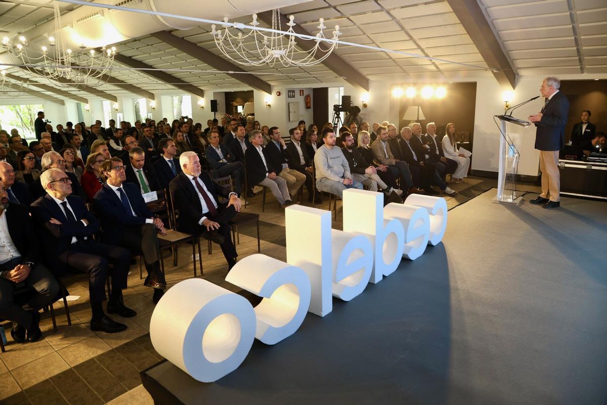 Antonio Abril habla al píblico asistente en el Encuentro Empresarial 2026