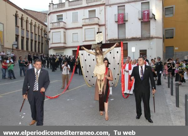 L´ALCORA SE RINDE A LOS PIES DEL CRISTO EN EL DÍA GRANDE DE SUS FIESTAS