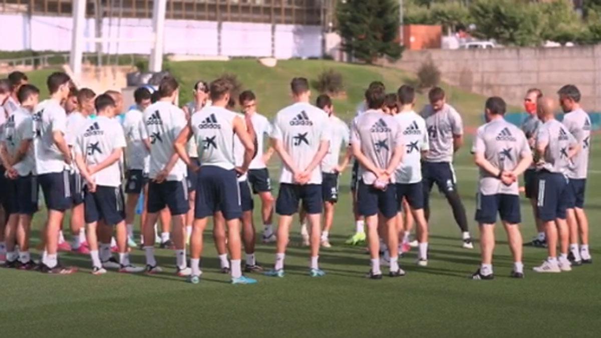 Sarabia y Laporte, ausentes en el regreso a los entrenamientos