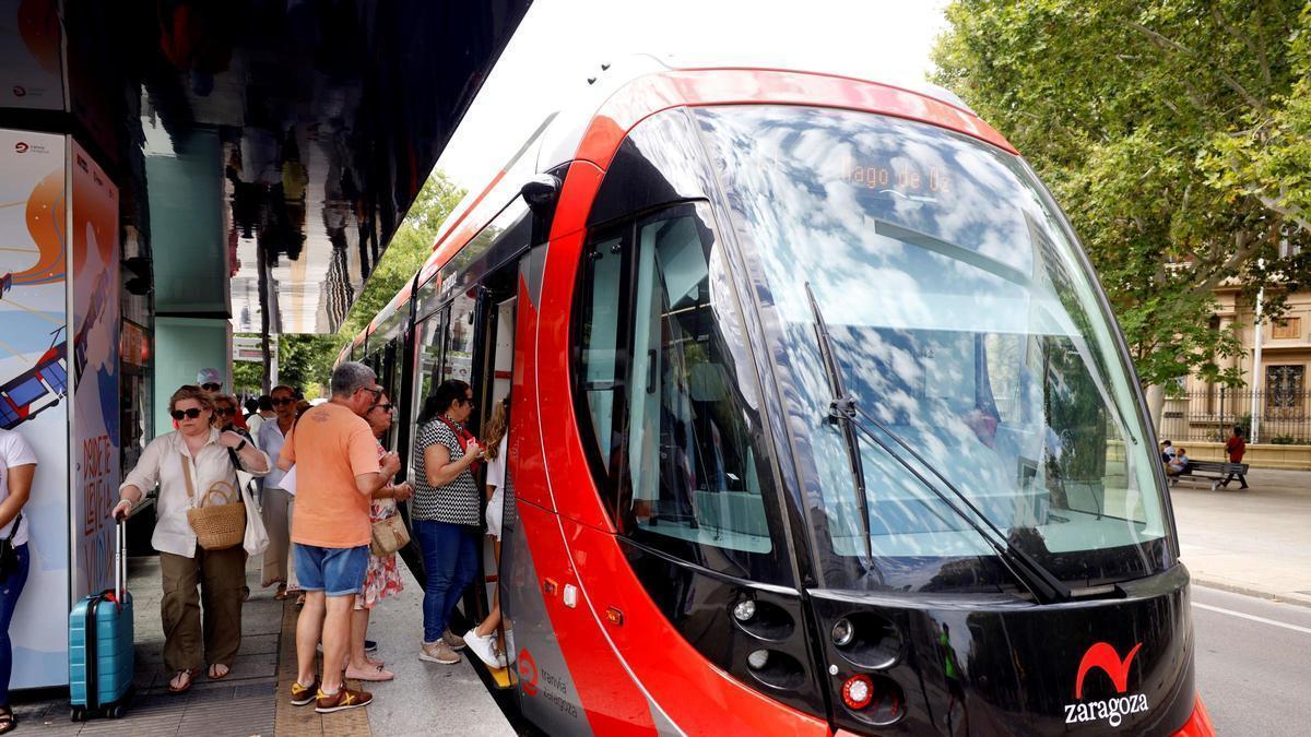 El tranvía de Zaragoza cumple 15 años.