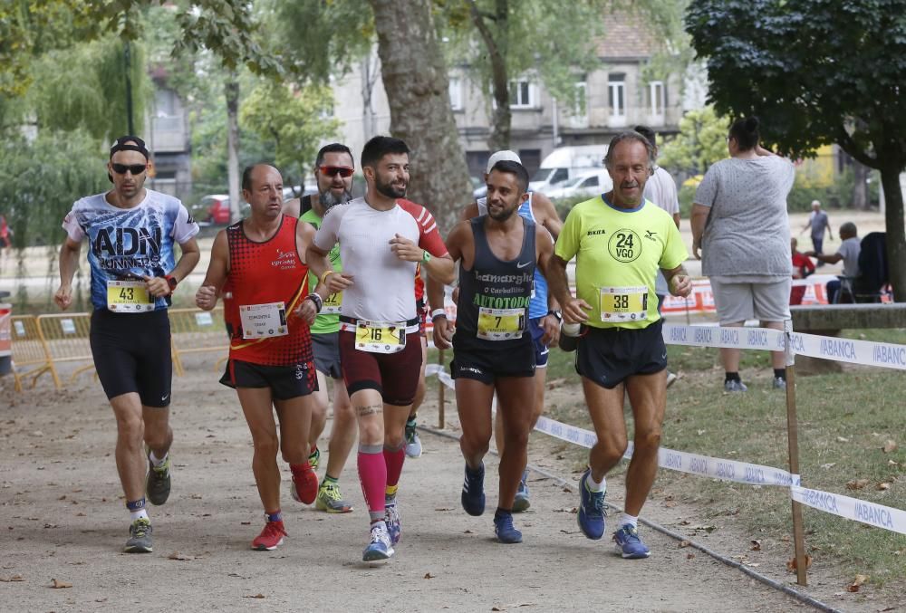 Las 24 horas de Castrelos, un maratón en el calendario atlético vigués.