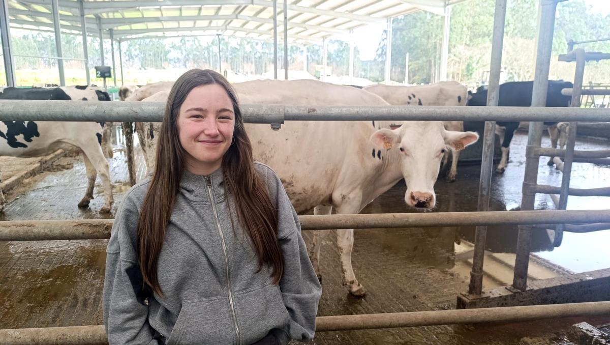 Eva, viguesa de 23 años, quiere ser ganadera