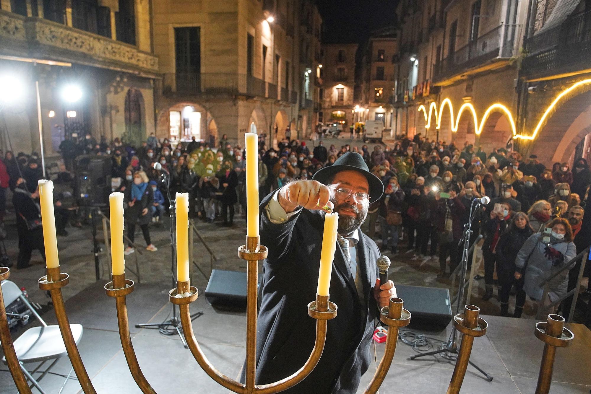 Girona celebra la Hanukkà i fa un clam per la convivència