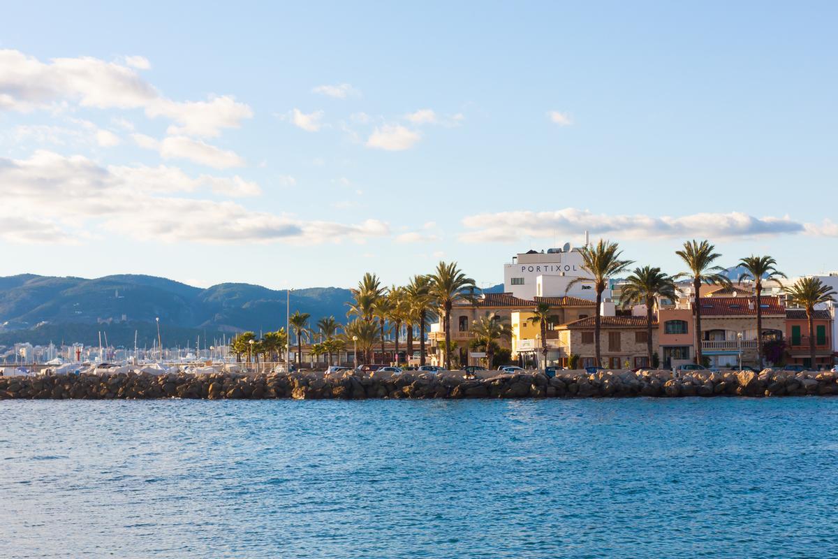 Paseo por la marina de Portixol. Palma, Mallorca, España