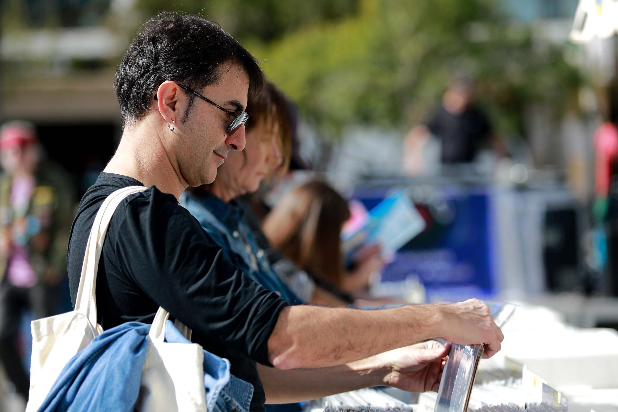 Galería de la feria del Disc celebrada en Sant Antoni, en Ibiza