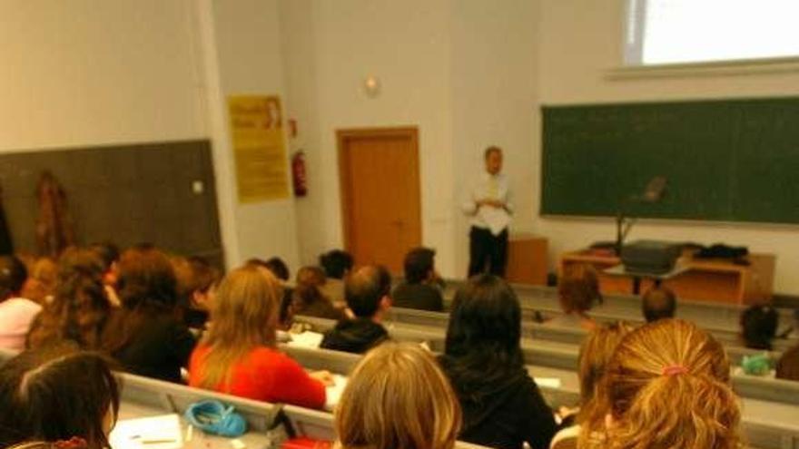 La Xunta plantea el pago de matrícula universitaria en función de la renta