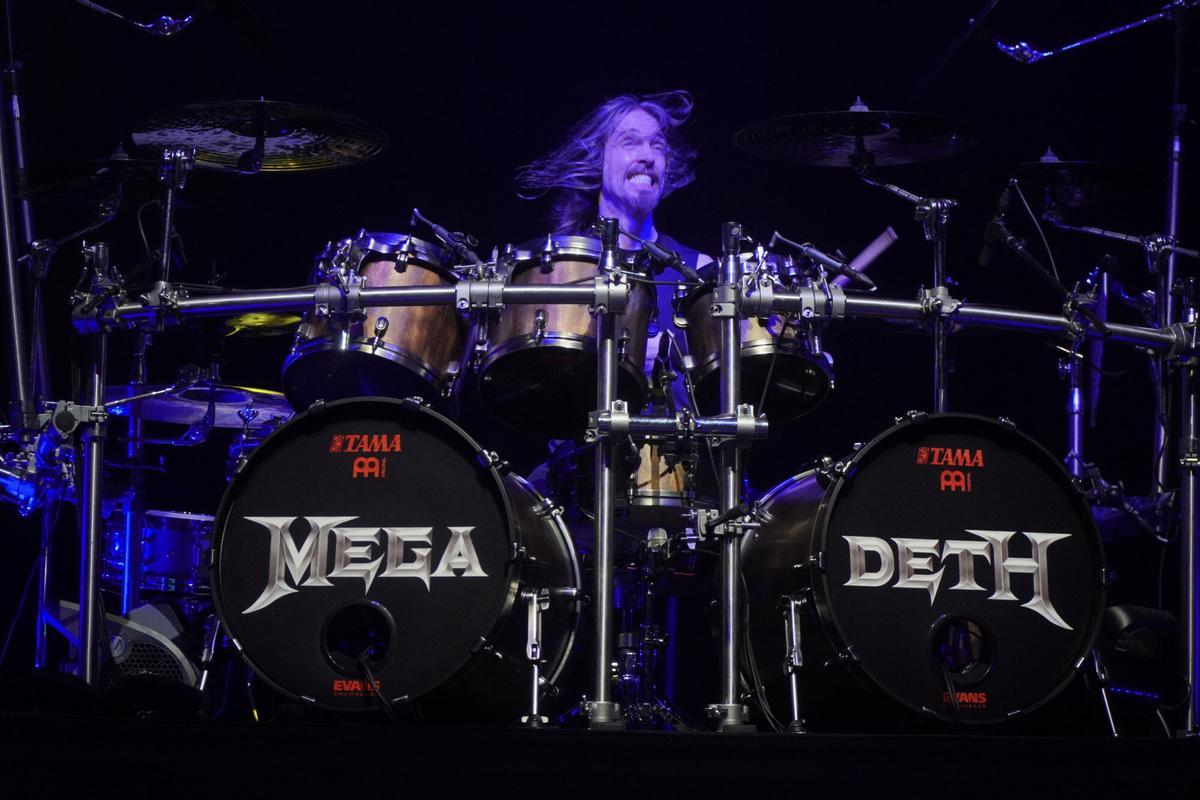 La banda de Dave Mustaine dice adiós tras 43 años sobre los escenarios. A Coruña es una de las pocas paradas seleccionadas de su gira. La banda de Dave Mustaine dice adiós tras 43 años sobre los escenarios. A Coruña es una de las pocas paradas seleccionadas de su gira.