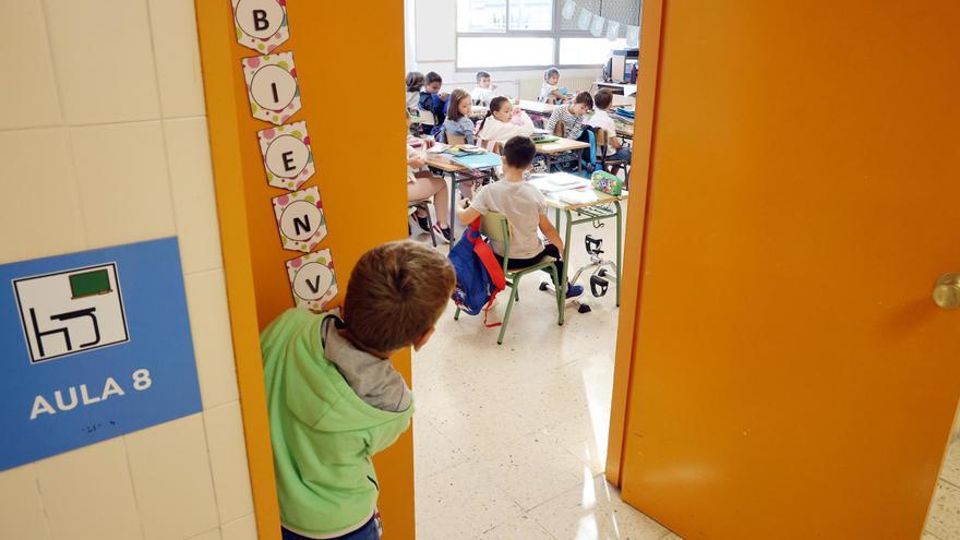 Galicia invierte 1.800 euros más por alumno en el rural y las aulas están menos llenas