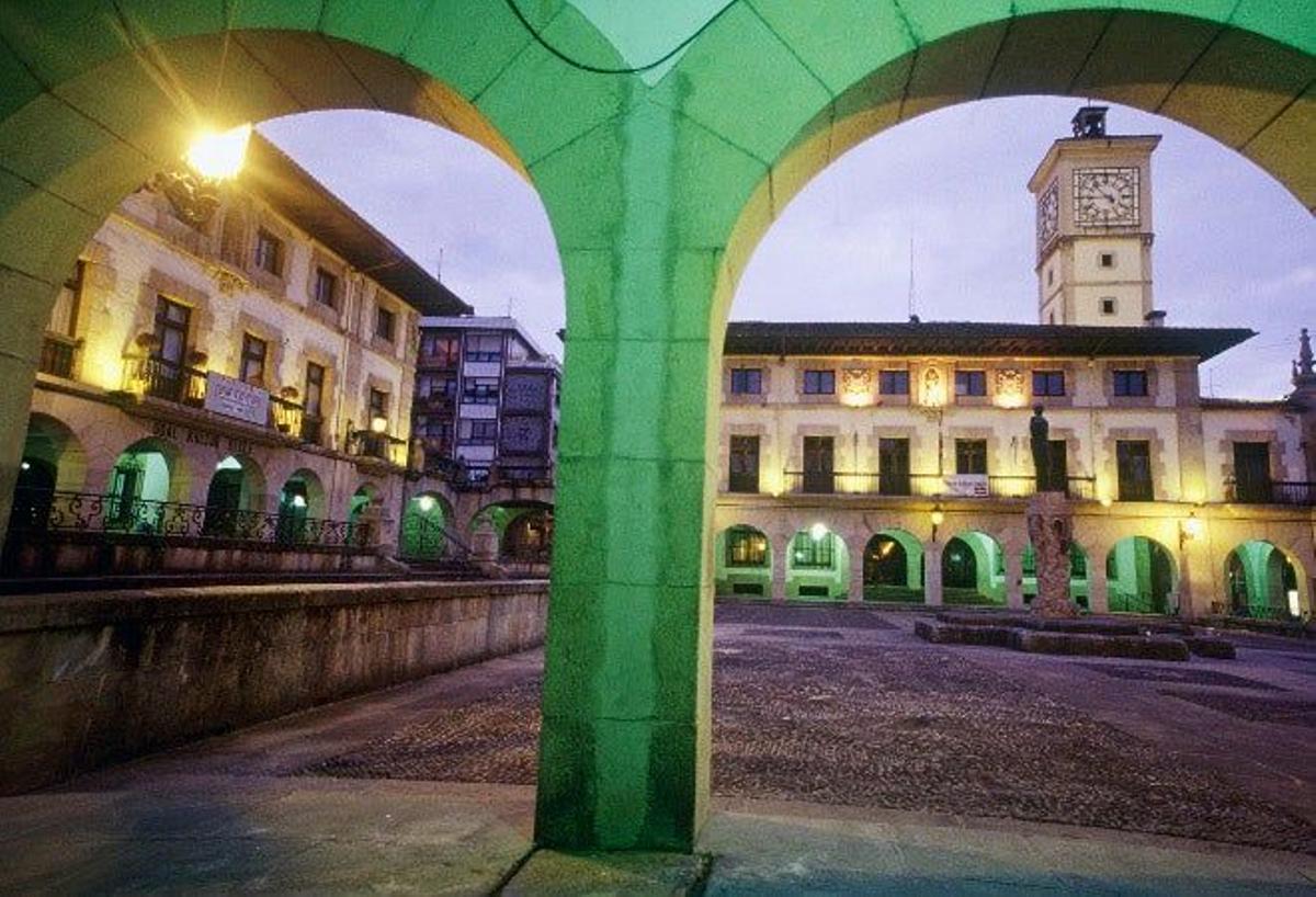 Plaza de Los Fueros en Guernica.