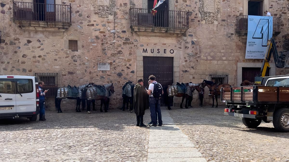 Fotogalería | Así está siendo el rodaje de 'La casa del dragón' en Cáceres