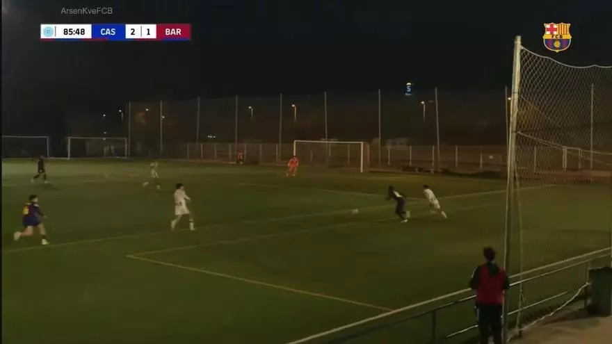 ¡Ebrima hace magia con el balón!