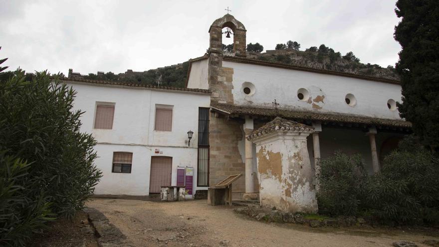 Trasladan al hospital a una mujer tras sufrir una caída cerca de la ermita de Sant Feliu