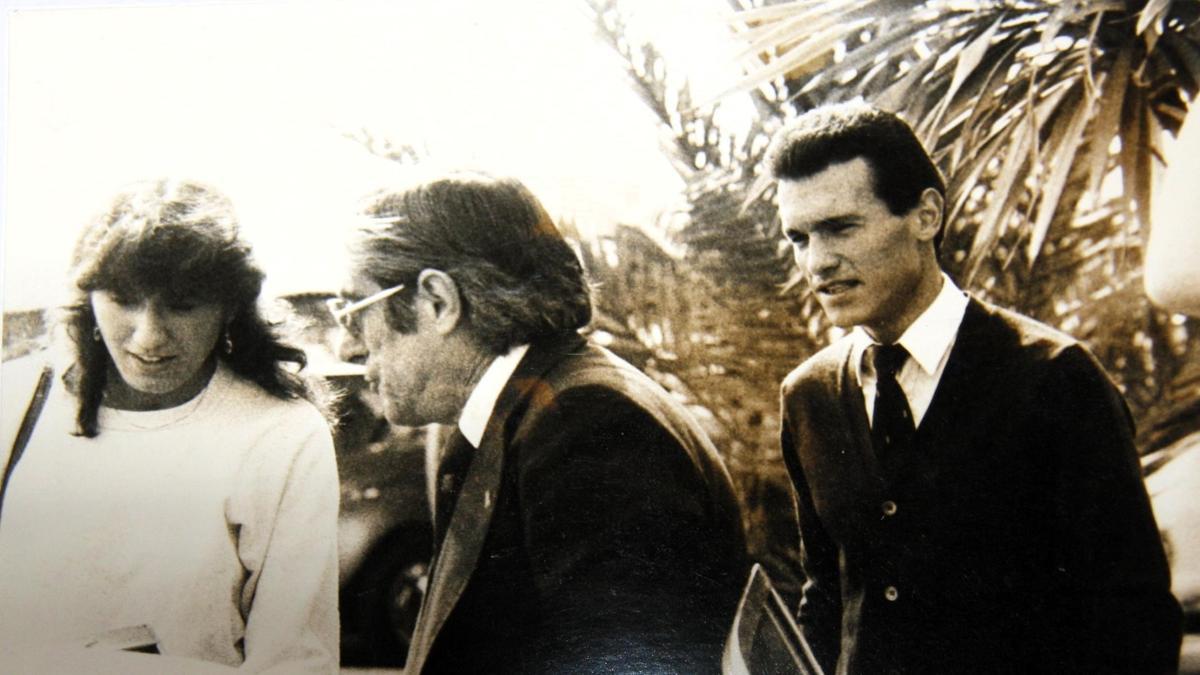 Josefina Avilés, junto a Rafael Coll yJordi Llopart