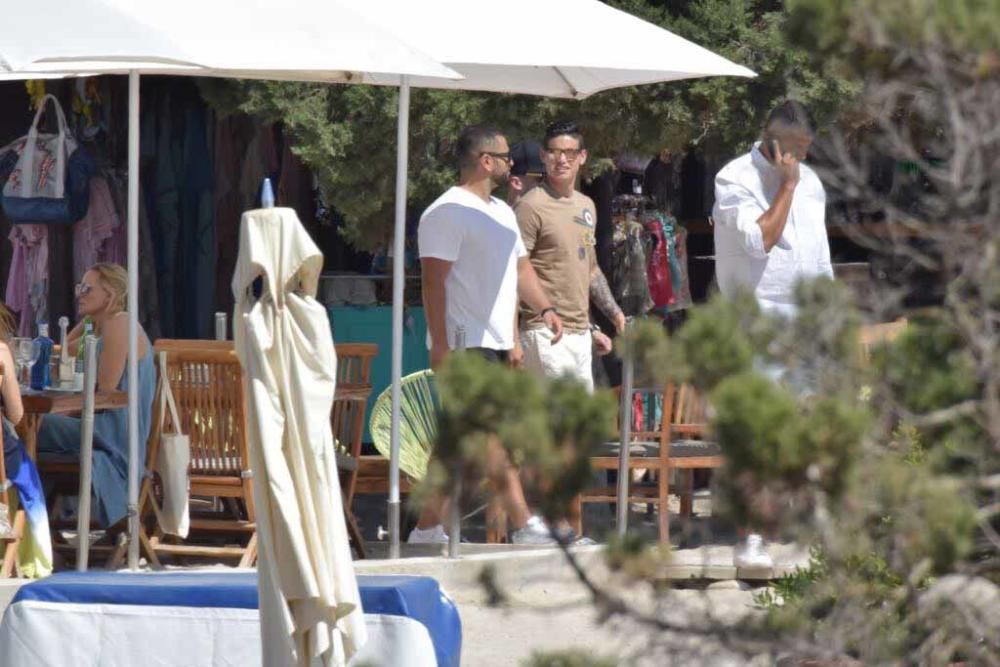 James Rodríguez, en un hotel de Ibiza