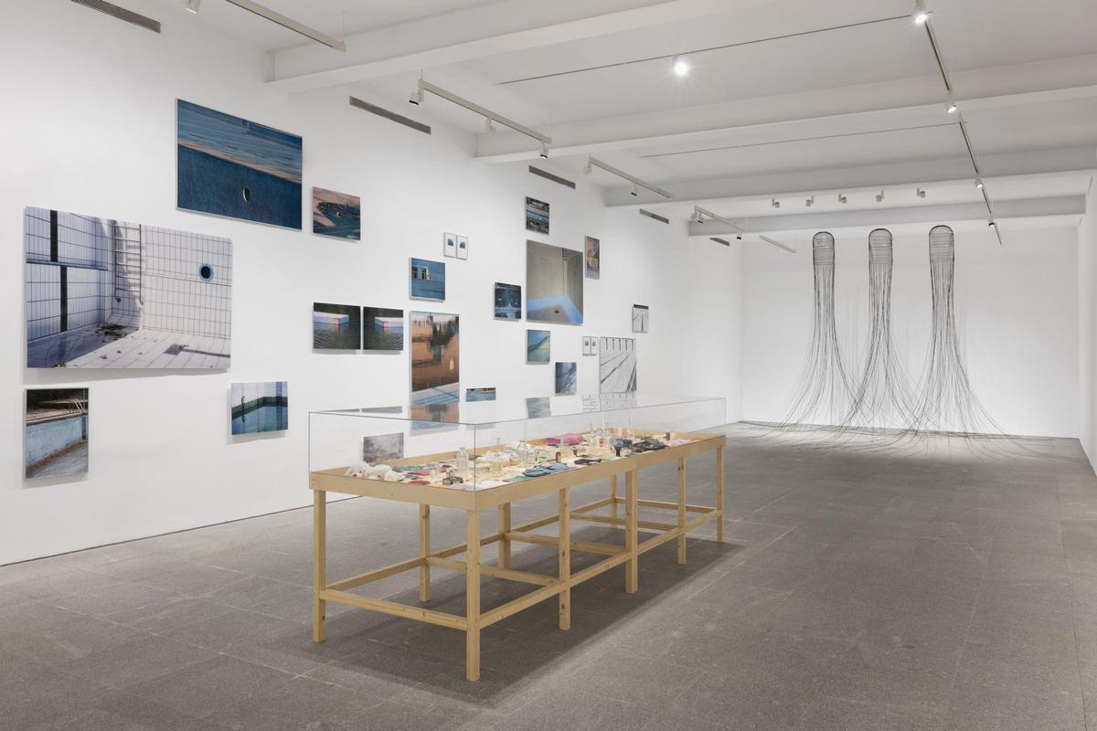 Fotografía de la Sala 8 de la exposición en el Museo Reina Sofía '¿Qué le hace el sida al arte?'