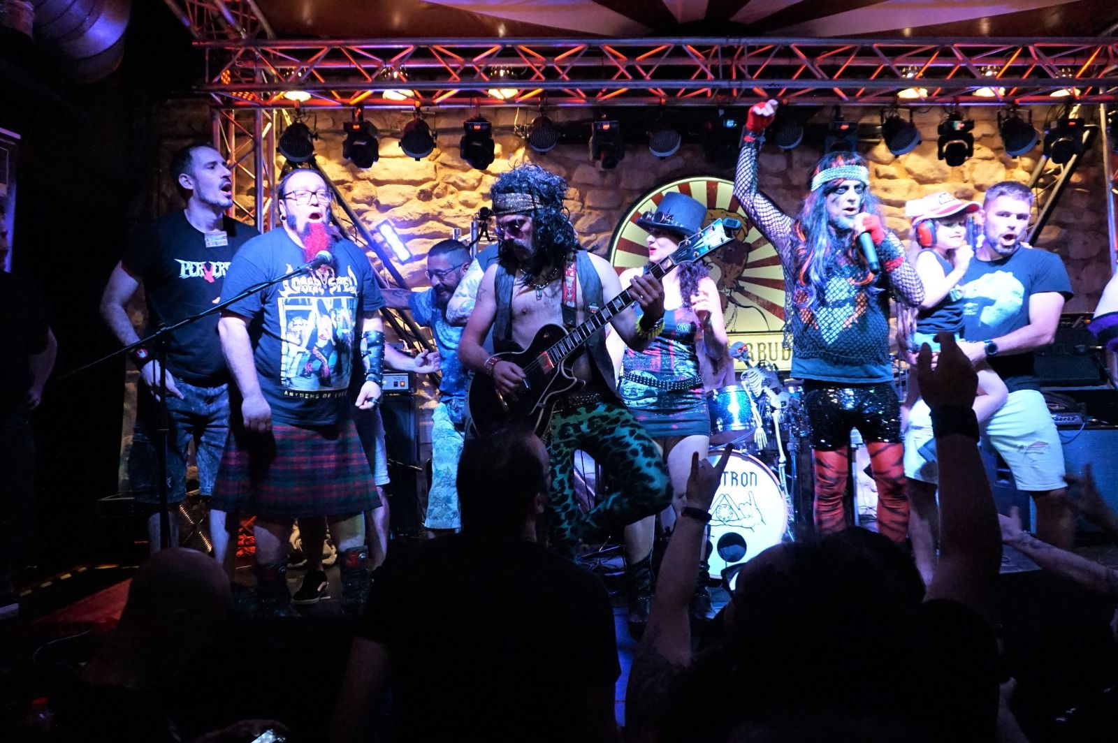 Un concierto de rock recuerda al ciclista de Alcoy Toni Jordà