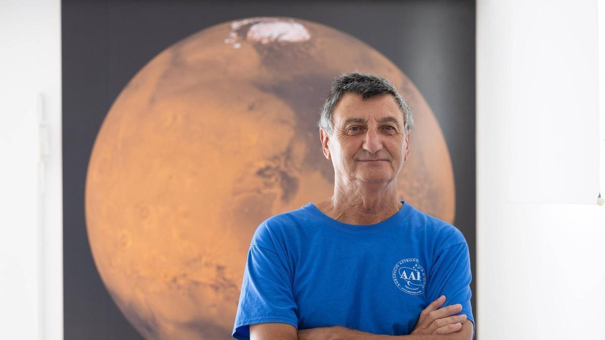 Pedro Pérez, portavoz de la Agrupación Astronómica para el eclipse