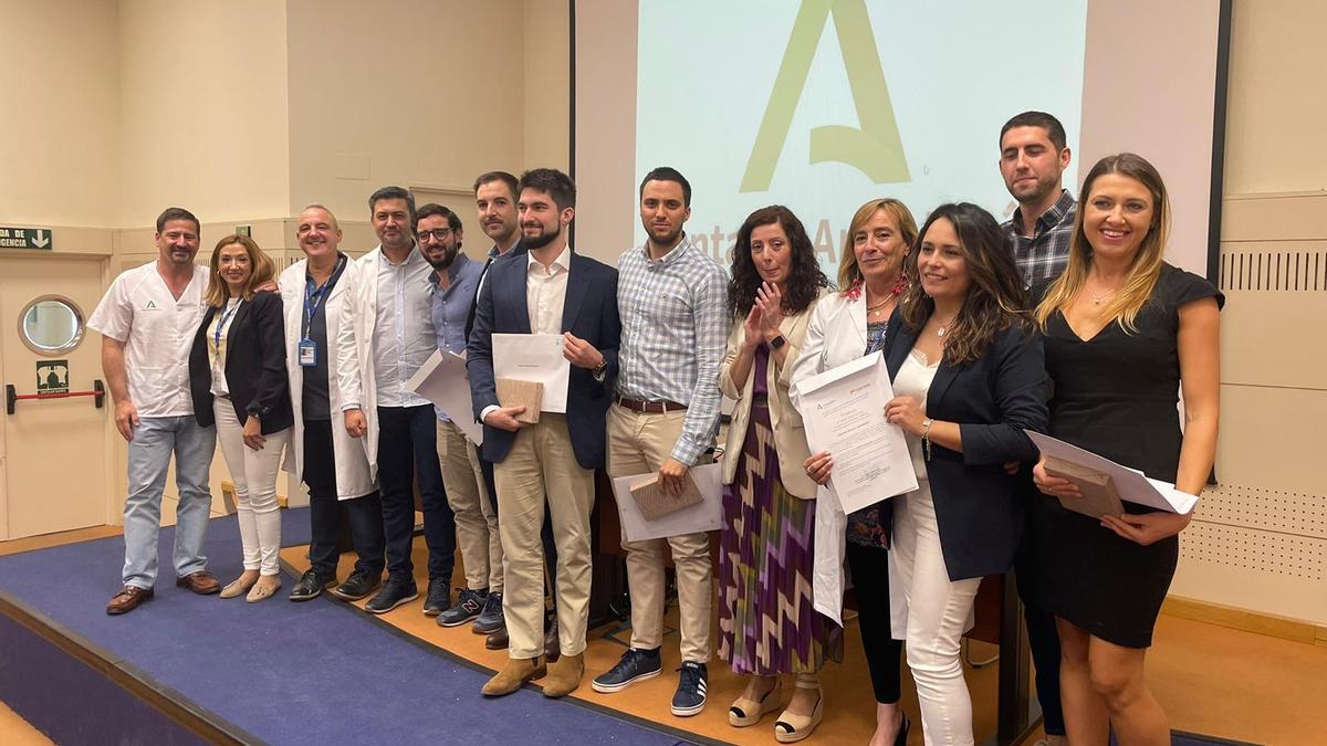 Antequera recibe a 23 especialistas internos residentes y homenajea a los nuevos especialistas