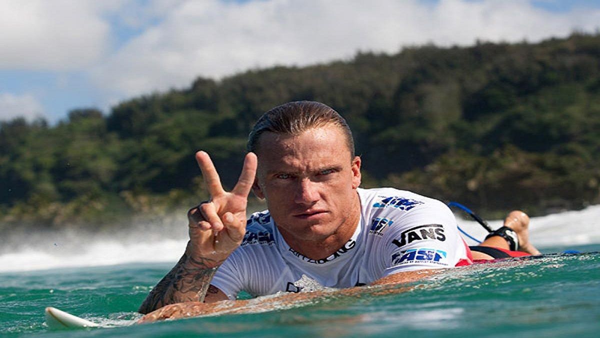 Asesinan al surfista Chris Davidson de un puñetazo en una pelea