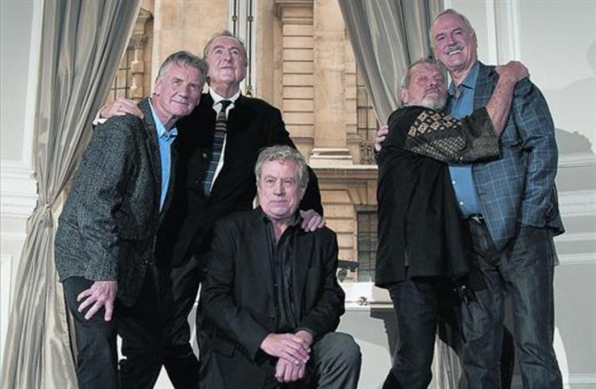Michael Palin, Eric Idle, Terry Jones, Terry Gilliam i John Cleese (d’esquerra a dreta), ahir a Londres.