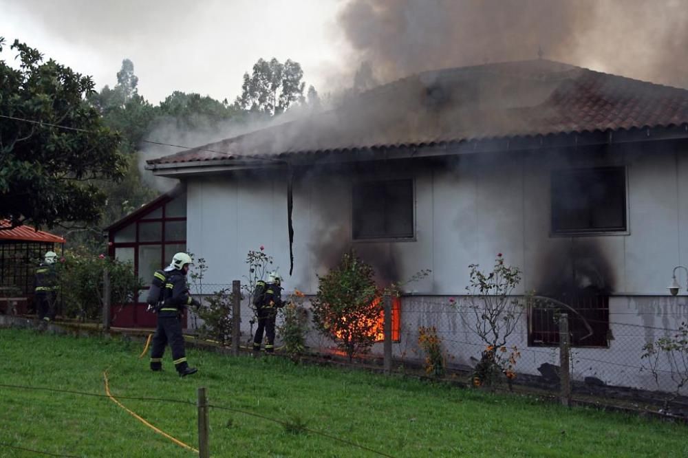 Arde una casa en A Estrada