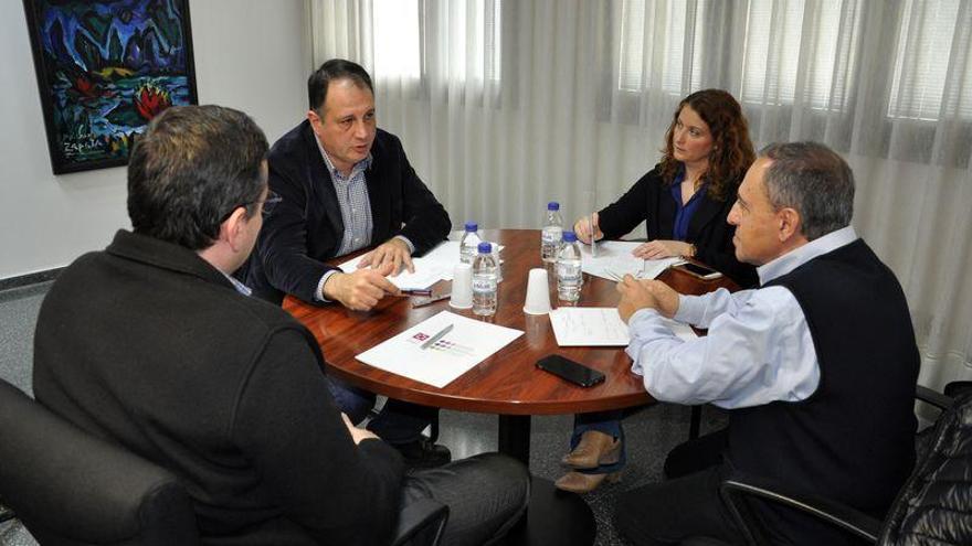 Diputación de Castellón y técnicos cerámicos ofrecen formación a la carta