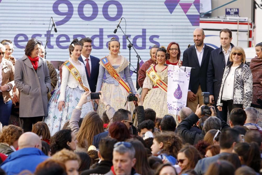 Entrega de estandartes de la Diputación a las Fallas