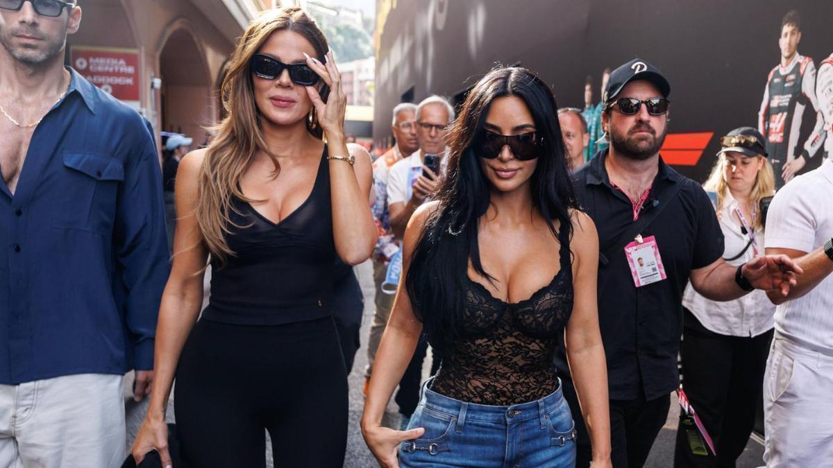 Kim Kardashian y su hermana Khloé