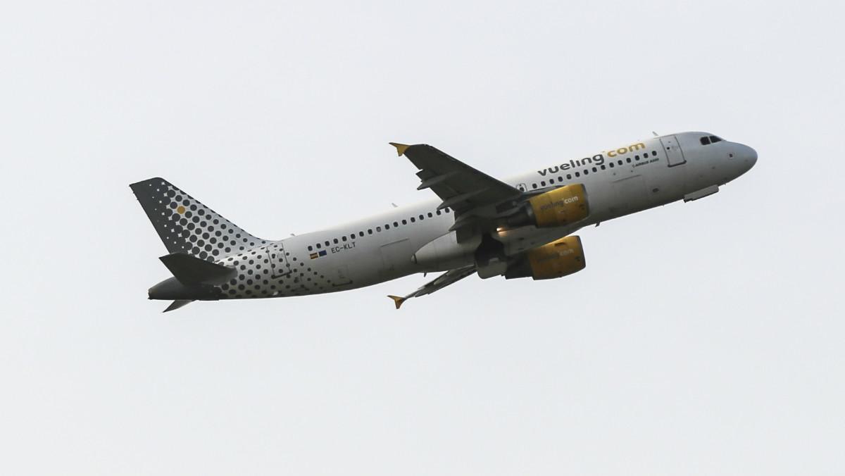Imagen de un avión de la aerolínea Vueling.