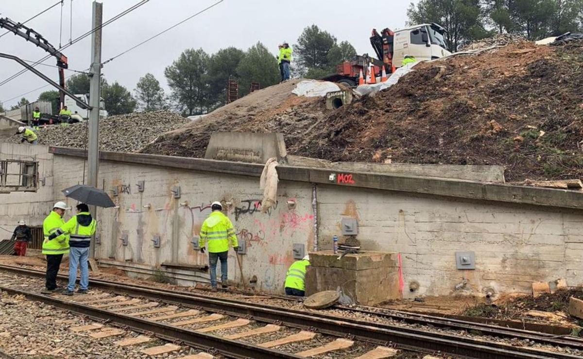 Trànsit tanca l’AP-7 de nou per dos busos que s’han saltat la restricció