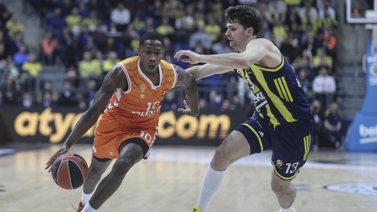 El Valencia BC luchó hasta el final en Estambul